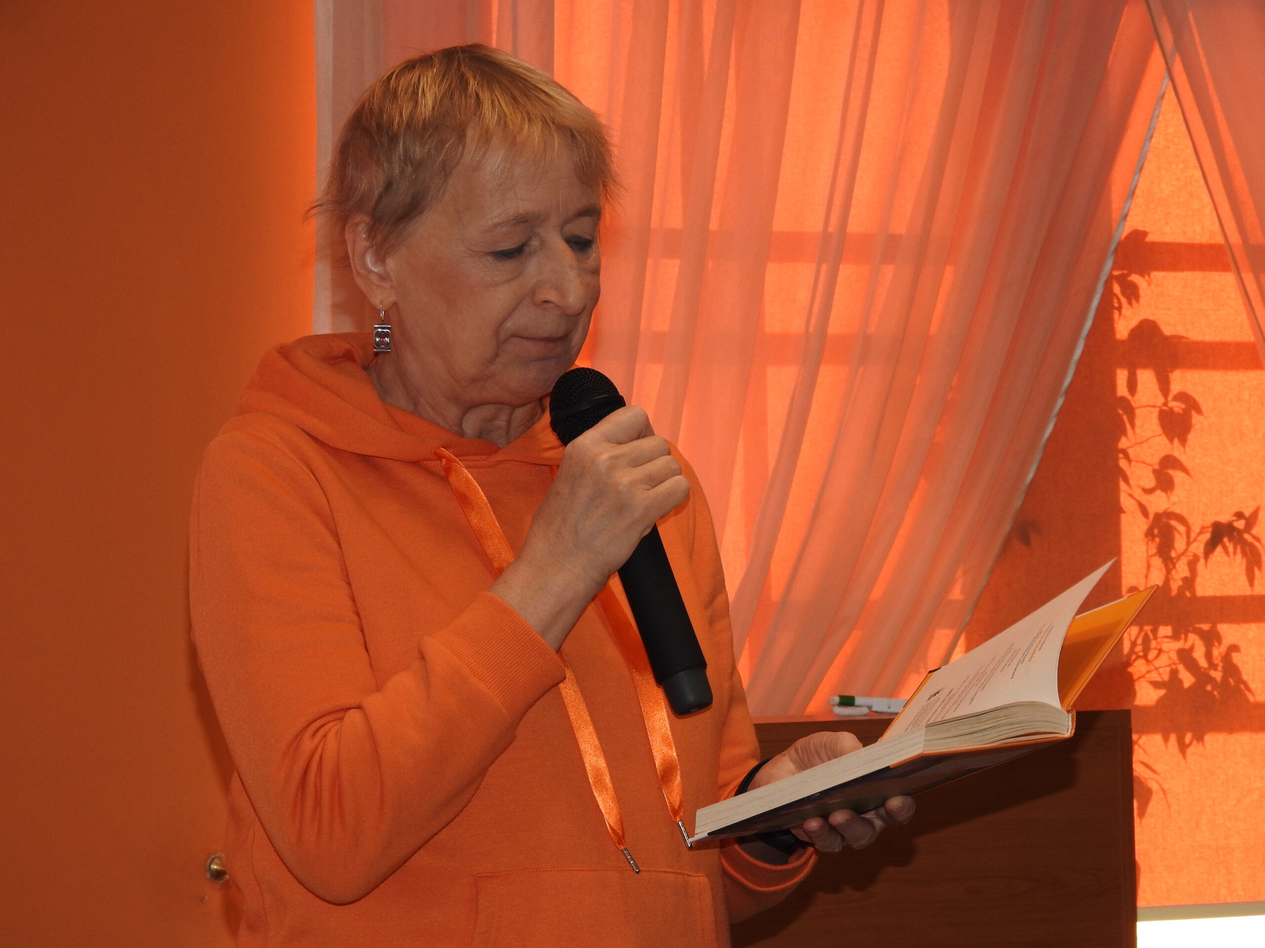 Pisarka, Joanna Olech czyta fragment swojej książki.