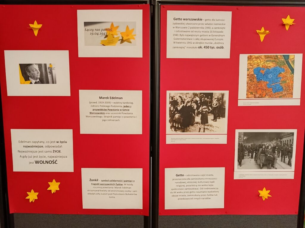 Tablica z informacjami na temat Powstania w Getcie Warszawskim